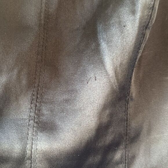 HOUSE OF HARLOW Satin Black Sleeveless Crop Top Square Neck Size Small - Picture 2 of 6